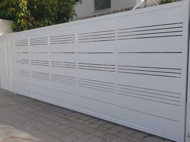 גדר אלומיניום